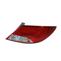 FOCO TRAS RH 15 20 1R630